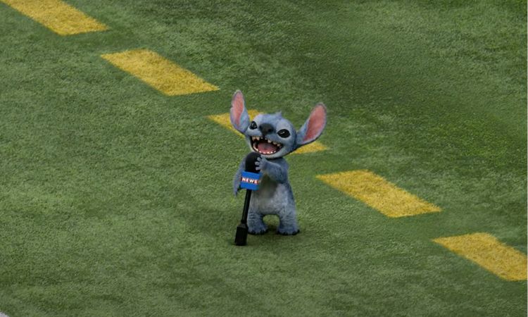 Anuncio emitido en la superbowl donde podemos ver a Stitch de Lilo & Stitch promocionando el live action