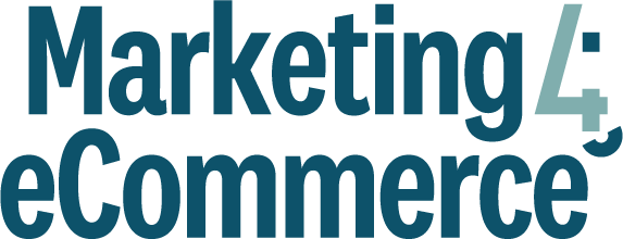 Texto estilizado "Marketing4eCommerce" destaca el enfoque digital en marketing y comercio electrónico, con diseño moderno y profesional.