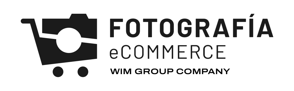 Carro de la compra silueteado; texto "FOTOGRAFÍA eCOMMERCE" al lado, fondo blanco. Ideal para marketing digital en comercio electrónico.